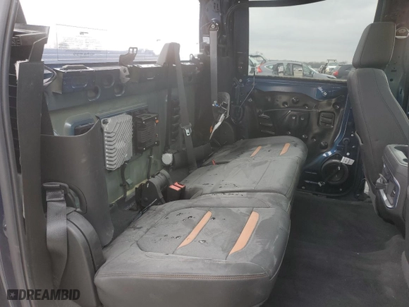 2022 GMC Sierra 2500HD AT4 with VIN 1GT49PEY6NF277397, listed as a Copart auction lot 43767195 with 34,304 mi miles and Salvage Title. Bid and sale history available at carsss.com. Image 10.