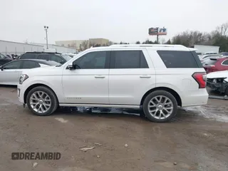 2018 Ford Expedition Platinum with VIN 1FMJU1MT8JEA07636, listed as a IAAI auction lot 41437297 with 100,730 mi miles. Bid and sale history available at carsss.com. Image 15.