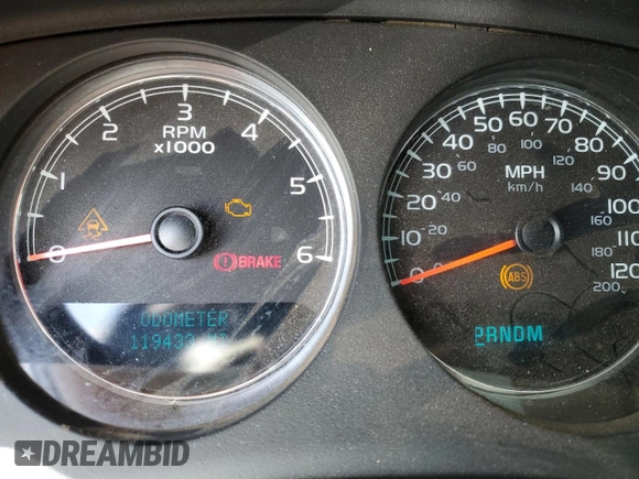 2008 GMC Sierra Denali z VIN 2GTEK638381238266, wystawiony jako Copart lot #47029244 z przebiegiem 119 433 mil mil oraz Nie do naprawy. Historia ofert i sprzedaży dostępna na DreamBid. Obrazek 9.