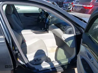 2010 Lexus LS 460 with VIN JTHBL5EF9A5101261, listed as a IAAI auction lot 41695635 with 147,254 mi miles and . Bid and sale history available at DreamBid. Image 5.