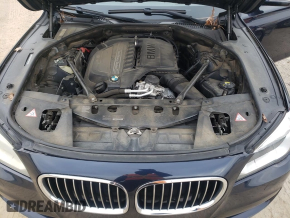 2013 BMW 7 Series 740Li with VIN WBAYE4C52DD136774, listed as a Copart auction lot 44769695 with 199,964 mi miles and Clean title. Bid and sale history available at DreamBid. Image 11.