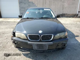 2005 BMW 3 Series 330i with VIN WBAEV53455KM42476, listed as a Copart auction lot 68760164 with 185,678 mi miles and Clean Title. Bid and sale history available at carsss.com. Image 5.