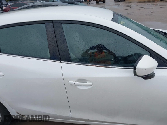 2014 Mazda 3 i Touring z VIN JM1BM1L73E1101014, wystawiony jako IAAI lot #42472127 z przebiegiem 121 426 mil mil oraz . Historia ofert i sprzedaży dostępna na DreamBid. Obrazek 13.