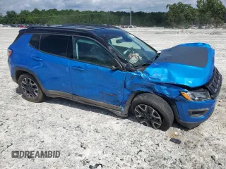 2018 Jeep Compass Trailhawk with VIN 3C4NJDDB1JT501151, listed as a Copart auction lot 60978135 with Not provided miles and Salvage title. Bid and sale history available at DreamBid. Image 4.