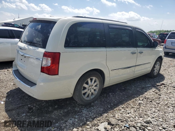 2011 Chrysler Town & Country Touring L z VIN 2A4RR8DG7BR783713, wystawiony jako Copart lot #57297455 z przebiegiem 148 455 mil mil oraz Szkoda całkowita • Salvage title. Historia ofert i sprzedaży dostępna na DreamBid. Obrazek 3.