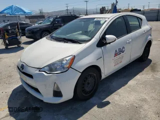 2013 Toyota Prius One with VIN JTDKDTB32D1547938, listed as a Copart auction lot 56397535 with 273,266 mi miles and Clean Title. Bid and sale history available at DreamBid. Image 1.