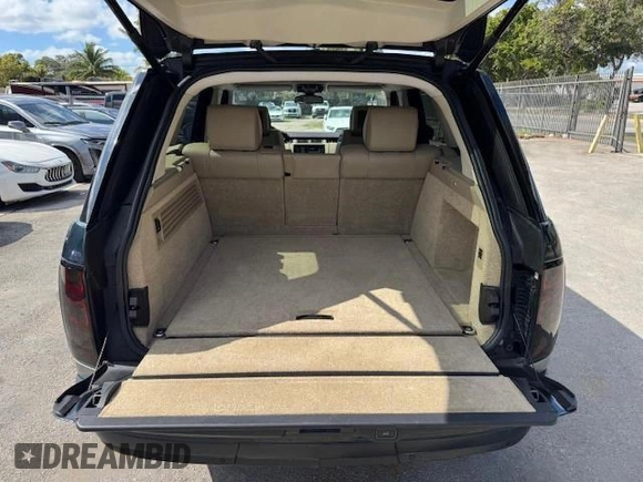 2014 Land Rover Range Rover Supercharged с VIN SALGS2TF9EA174325, выставлен на аукционе Copart как лот 62036815 с пробегом 105 462 миль миль и На запчасти • Non repairable. История ставок и продаж доступна на DreamBid. Изображение 6.