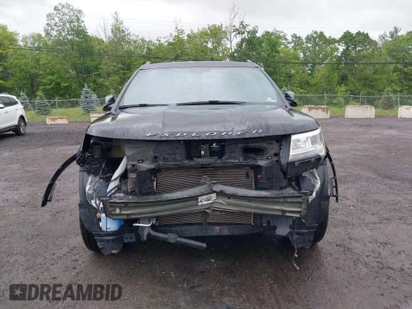 2019 Ford Explorer XLT с VIN 1FM5K8D86KGA81851, выставлен на аукционе IAAI как лот 42300021 с пробегом 54 486 миль миль и . История ставок и продаж доступна на DreamBid. Изображение 6.