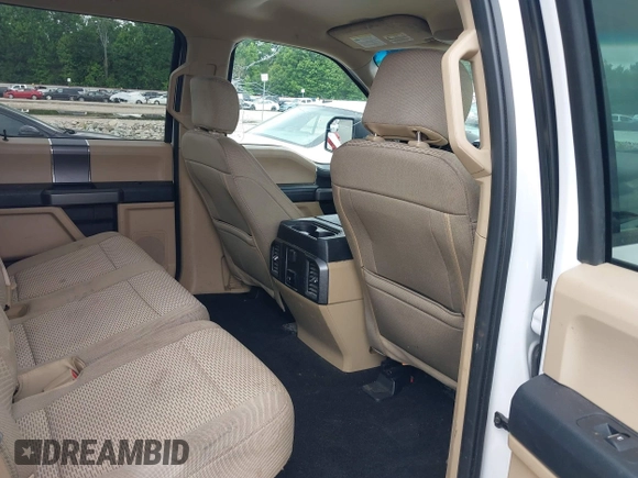2020 Ford F-150 XL с VIN 1FTEW1CP3LFA33952, выставлен на аукционе IAAI как лот 42293098 с пробегом 154 973 миль миль и . История ставок и продаж доступна на DreamBid. Изображение 8.