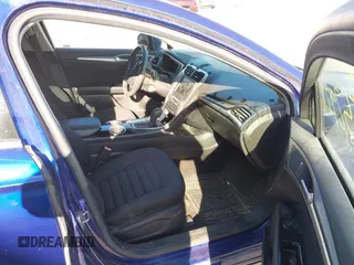 2013 Ford Fusion SE Hybrid with VIN 3FA6P0LU3DR237288, listed as a IAAI auction lot 41752928 with 253,758 mi miles. Bid and sale history available at carsss.com. Image 5.