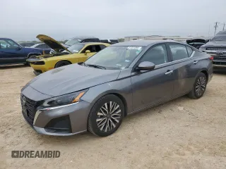 2023 Nissan Altima SV z VIN 1N4BL4DV8PN345678, wystawiony jako Copart lot #51351895 z przebiegiem 47 809 mil mil oraz Czysty tytuł • Clean title. Historia ofert i sprzedaży dostępna na DreamBid. Obrazek 1.