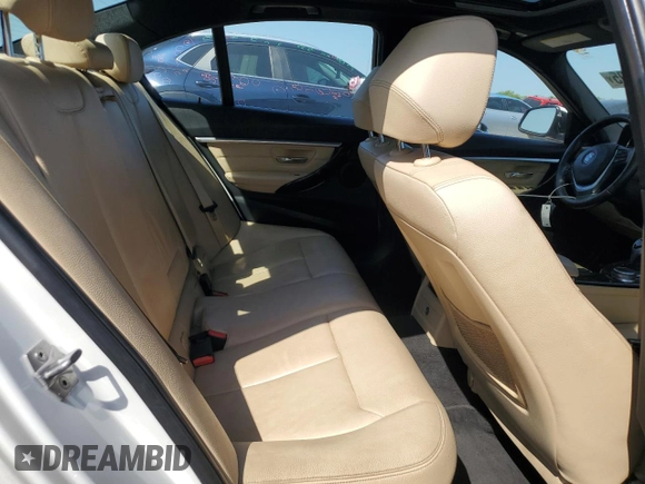 2018 BMW 3 Series 330i z VIN WBA8B9G59JNU98137, wystawiony jako Copart lot #50791405 z przebiegiem 109 232 mil mil oraz Szkoda całkowita • Salvage title. Historia ofert i sprzedaży dostępna na DreamBid. Obrazek 10.