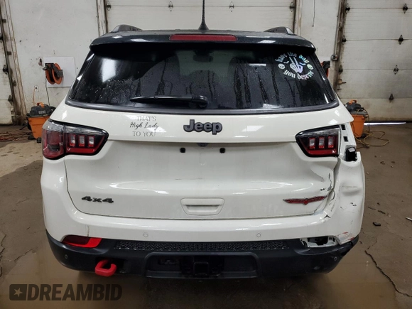 2018 Jeep Compass Trailhawk with VIN 3C4NJDDBXJT255622, listed as a Copart auction lot 85917244 with 73,388 mi miles and Clean Title. Bid and sale history available at carsss.com. Image 6.
