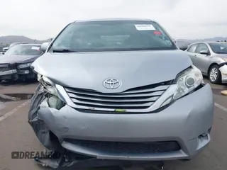 2015 Toyota Sienna LE AAS with VIN 5TDKK3DC6FS627672, listed as a IAAI auction lot 41900555 with 205,111 mi miles. Bid and sale history available at carsss.com. Image 12.