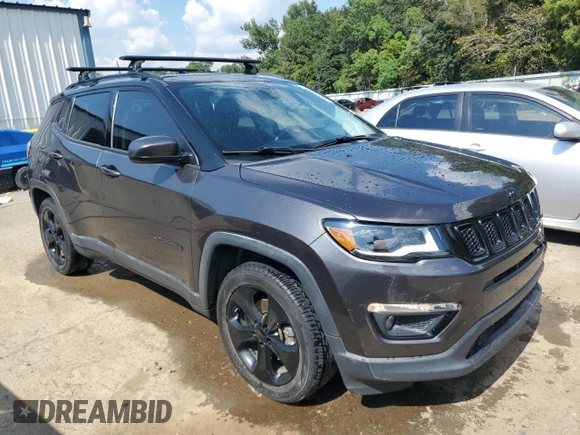 2018 Jeep Compass Altitude z VIN 3C4NJCBB1JT407722, wystawiony jako Copart lot #72270004 z przebiegiem 88 378 mil mil oraz Szkoda całkowita • Salvage title. Historia ofert i sprzedaży dostępna na DreamBid. Obrazek 4.