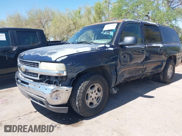 2005 Chevrolet Suburban LS z VIN 1GNEC16Z15J211046, wystawiony jako IAAI lot #42453120 z przebiegiem Nie podano mil oraz . Historia ofert i sprzedaży dostępna na DreamBid. Obrazek 6.