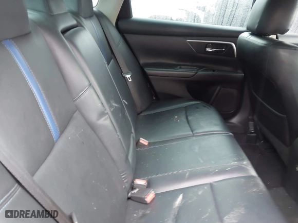 2018 Nissan Altima 2.5 SL with VIN 1N4AL3AP4JC288183, listed as a IAAI auction lot 41466582 with 100,858 mi miles. Bid and sale history available at carsss.com. Image 8.