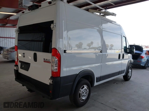 2022 Ram ProMaster Cargo with VIN 3C6LRVBG6NE118795, listed as a IAAI auction lot 41752992 with 85,809 mi miles. Bid and sale history available at carsss.com. Image 4.