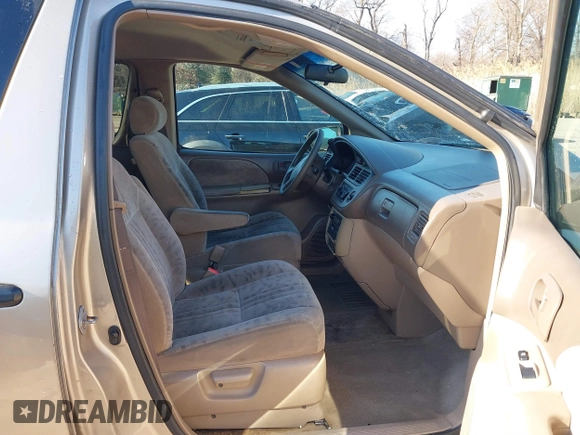 2003 Toyota Sienna LE with VIN 4T3ZF13C03U524122, listed as a IAAI auction lot 41655361 with 216,256 mi miles. Bid and sale history available at carsss.com. Image 5.