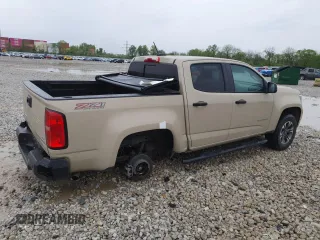 2022 Chevrolet Colorado 4WD Z71 z VIN 1GCGTDEN3N1249041, wystawiony jako Copart lot #55958245 z przebiegiem 67 725 mil mil oraz Szkoda całkowita • Salvage title. Historia ofert i sprzedaży dostępna na DreamBid. Obrazek 3.