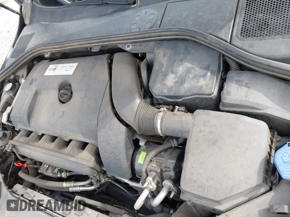 2012 Volvo S60 T6 with VIN YV1902FH8C2040412, listed as a IAAI auction lot 41739075 with 115,215 mi miles. Bid and sale history available at carsss.com. Image 10.