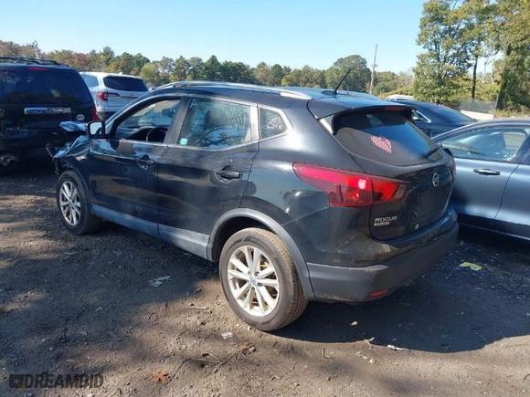 2017 Nissan Rogue Sport SL with VIN JN1BJ1CR5HW109104, listed as a IAAI auction lot 40546409 with NaN miles. Bid and sale history available at carsss.com. Image 3.