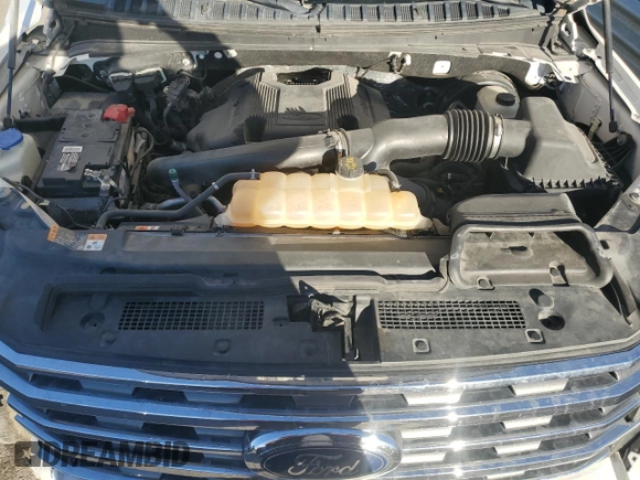 2018 Ford Expedition Max XLT z VIN 1FMJK1HT9JEA40922, wystawiony jako Copart lot #41498695 z przebiegiem 91 534 mil mil oraz Szkoda całkowita • Salvage title. Historia ofert i sprzedaży dostępna na DreamBid. Obrazek 12.