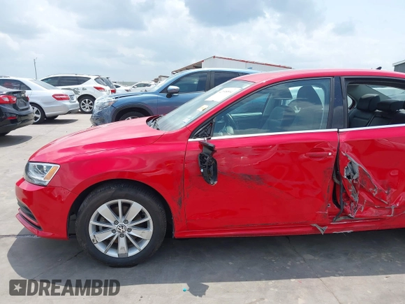 2015 Volkswagen Jetta SE with VIN 3VWD07AJ3FM275737, listed as a IAAI auction lot 42098894 with 131,716 mi miles and . Bid and sale history available at DreamBid. Image 6.