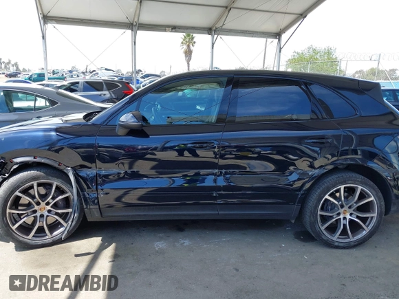 2023 Porsche Cayenne с VIN WP1AA2AY3PDA03428, выставлен на аукционе IAAI как лот 42003079 с пробегом 2 564 миль миль и . История ставок и продаж доступна на DreamBid. Изображение 14.