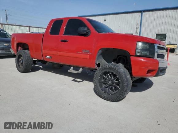 2007 Chevrolet Silverado 1500 LT w/1LT with VIN 2GCEC19C071643236, listed as a Copart auction lot 49526005 with 193,730 mi miles and Clean Title. Bid and sale history available at carsss.com. Image 4.