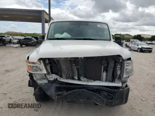 2018 Nissan NV Cargo S z VIN 1N6BF0KM6JN817191, wystawiony jako Copart lot #70959874 z przebiegiem 66 556 mil mil oraz Nie do naprawy • Non repairable. Historia ofert i sprzedaży dostępna na DreamBid. Obrazek 5.