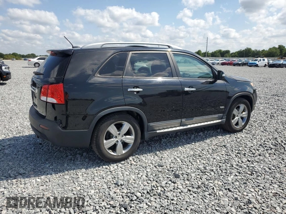 2012 Kia Sorento EX z VIN 5XYKUDA25CG305111, wystawiony jako Copart lot #54216645 z przebiegiem 111 841 mil mil oraz Szkoda całkowita • Salvage title. Historia ofert i sprzedaży dostępna na DreamBid. Obrazek 3.