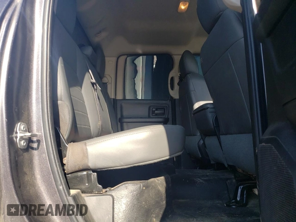 2017 Ram 1500 Tradesman z VIN 1C6RR6FG8HS591691, wystawiony jako Copart lot #55860855 z przebiegiem 210 203 mil mil oraz Szkoda całkowita • Salvage title. Historia ofert i sprzedaży dostępna na DreamBid. Obrazek 10.