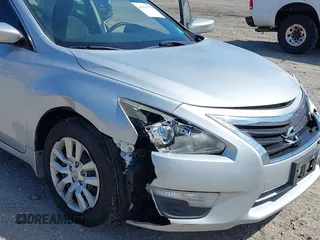 2015 Nissan Altima S with VIN 1N4AL3AP7FN305912, listed as a IAAI auction lot 41817752 with 177,052 mi miles and . Bid and sale history available at DreamBid. Image 6.