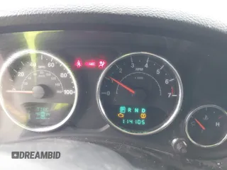 2013 Jeep Wrangler Unlimited Sport z VIN 1C4BJWDGXDL596450, wystawiony jako IAAI lot #42323862 z przebiegiem 114 105 mil mil oraz . Historia ofert i sprzedaży dostępna na DreamBid. Obrazek 7.
