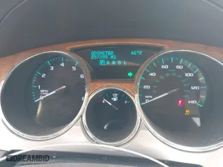 2008 Buick Enclave CXL with VIN 5GAER23748J117300, listed as a IAAI auction lot 41741665 with 257,395 mi miles. Bid and sale history available at carsss.com. Image 7.