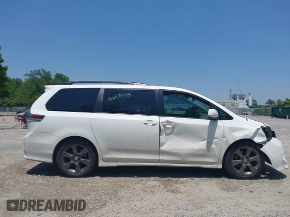 2012 Toyota Sienna SE z VIN 5TDXK3DC1CS186020, wystawiony jako IAAI lot #42471455 z przebiegiem 215 048 mil mil oraz . Historia ofert i sprzedaży dostępna na DreamBid. Obrazek 14.