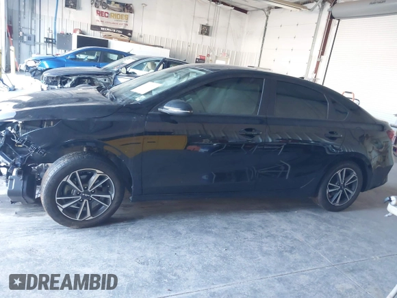 2023 Kia Forte LXS with VIN 3KPF24AD9PE618822, listed as a IAAI auction lot 41296769 with 31,699 mi miles. Bid and sale history available at carsss.com. Image 14.
