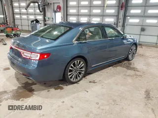 2020 Lincoln Continental Standard with VIN 1LN6L9PK5L5608533, listed as a IAAI auction lot 41610437 with 31,610 mi miles. Bid and sale history available at carsss.com. Image 4.