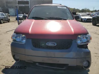 2005 Ford Escape XLT with VIN 1FMYU03185KA84202, listed as a Copart auction lot 75138074 with 147,142 mi miles and Clean Title. Bid and sale history available at carsss.com. Image 5.