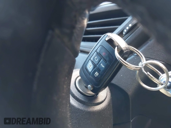 2013 Chevrolet Equinox LT with VIN 2GNFLDE34D6371470, listed as a IAAI auction lot 41582765 with 204,596 mi miles and . Bid and sale history available at DreamBid. Image 11.