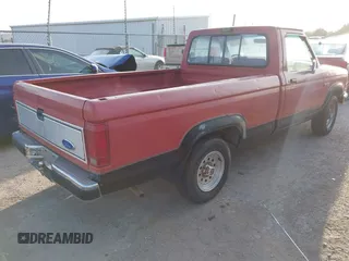 1989 Ford Ranger XLT with VIN 1FTCR10A6KUC37010, listed as a IAAI auction lot 41892634 with 52,902 mi miles. Bid and sale history available at carsss.com. Image 4.