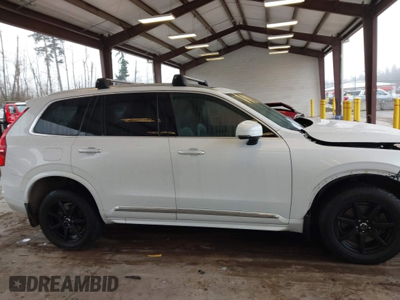2018 Volvo XC90 Inscription with VIN YV4A22PL5J1388636, listed as a IAAI auction lot 41313782 with 59,859 mi miles. Bid and sale history available at carsss.com. Image 12.