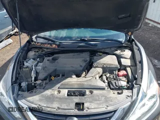 2017 Nissan Altima SV with VIN 1N4AL3AP3HC207720, listed as a IAAI auction lot 41615184 with 156,258 mi miles and . Bid and sale history available at carsss.com. Image 10.