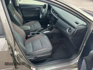 2019 Toyota Corolla L z VIN 2T1BURHE5KC220051, wystawiony jako Copart lot #61879415 z przebiegiem 196 200 mil mil oraz Czysty tytuł • Clean title. Historia ofert i sprzedaży dostępna na DreamBid. Obrazek 5.