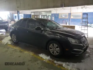 2015 Chevrolet Cruze LS z VIN 1G1PA5SHXF7151125, wystawiony jako Copart lot #41705355 z przebiegiem Nie podano mil oraz Nie do naprawy • Non repairable. Historia ofert i sprzedaży dostępna na DreamBid. Obrazek 4.