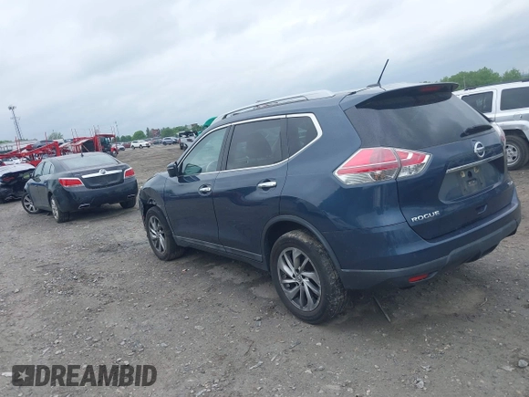 2015 Nissan Rogue SV z VIN 5N1AT2MV0FC782400, wystawiony jako IAAI lot #42253214 z przebiegiem 162 803 mil mil oraz . Historia ofert i sprzedaży dostępna na DreamBid. Obrazek 3.