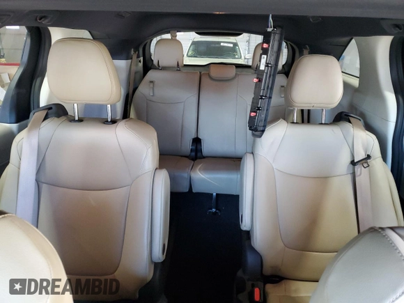 2024 Toyota Sienna XLE with VIN 5TDJSKFC6RS109729, listed as a Copart auction lot 49429595 with 17,404 mi miles and Salvage Title. Bid and sale history available at DreamBid. Image 10.