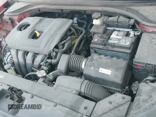 2019 Hyundai Elantra Value Edition z VIN KMHD84LF2KU837955, wystawiony jako IAAI lot #42887056 z przebiegiem 70 111 mil mil oraz . Historia ofert i sprzedaży dostępna na DreamBid. Obrazek 19.