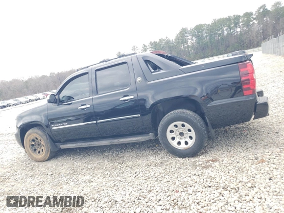 2013 Chevrolet Avalanche LTZ with VIN 3GNMCGE07DG198370, listed as a Copart auction lot 43990185 with 125,944 mi miles and Salvage title. Bid and sale history available at DreamBid. Image 2.